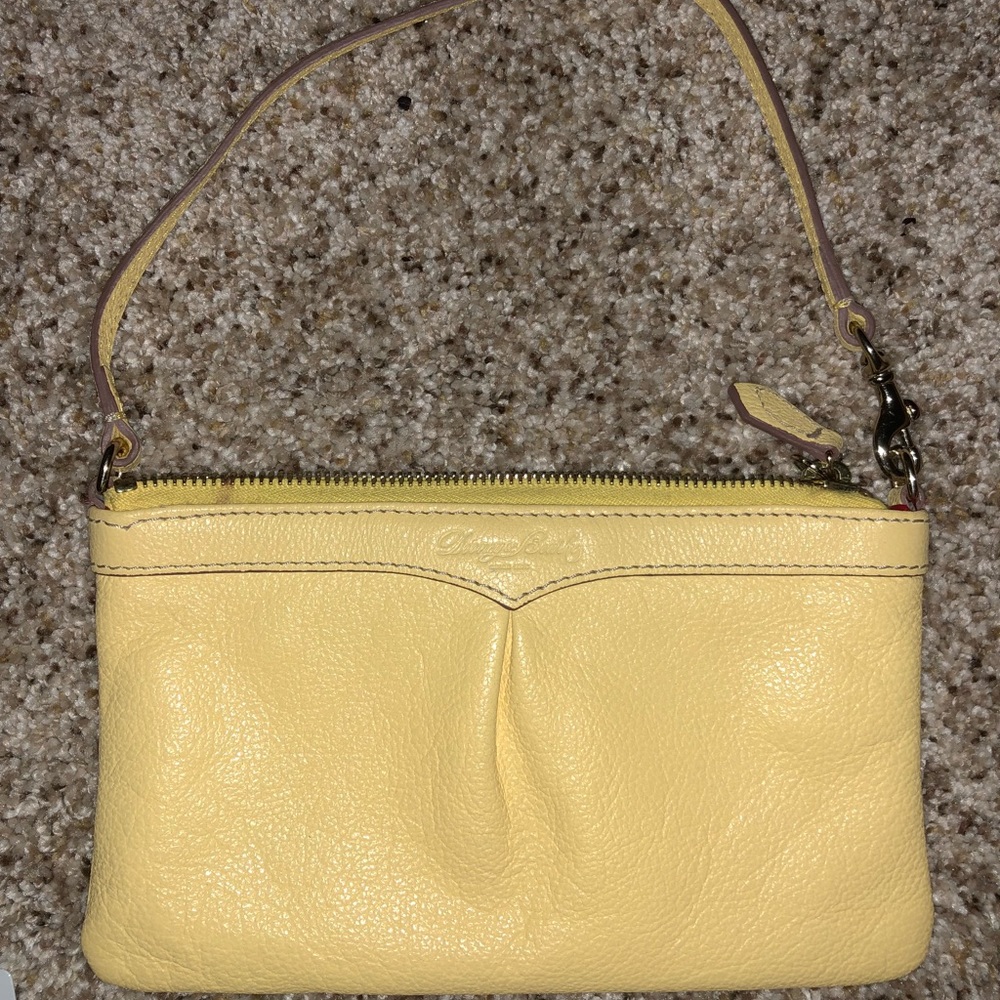 Dooney & Bourke wristlet